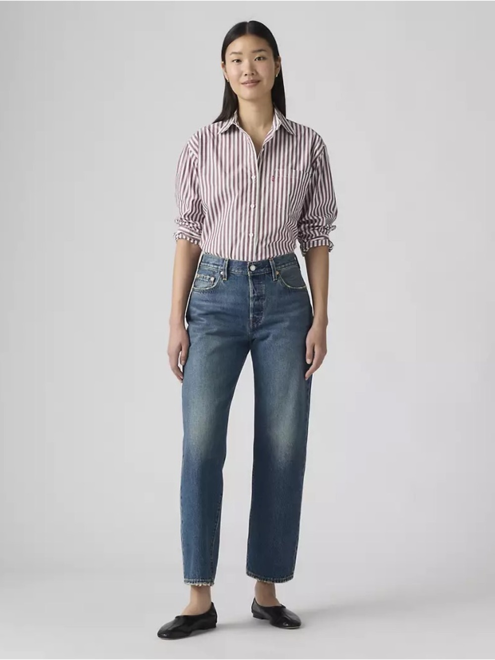 Levi's 501 90s Straight Leg Jeans in Medium Blue Wash